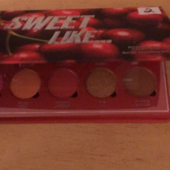 New Makeup Obsession 10 Shades Shadow Palettes with Mirrors 3 to Choose From - Picture 7 of 8